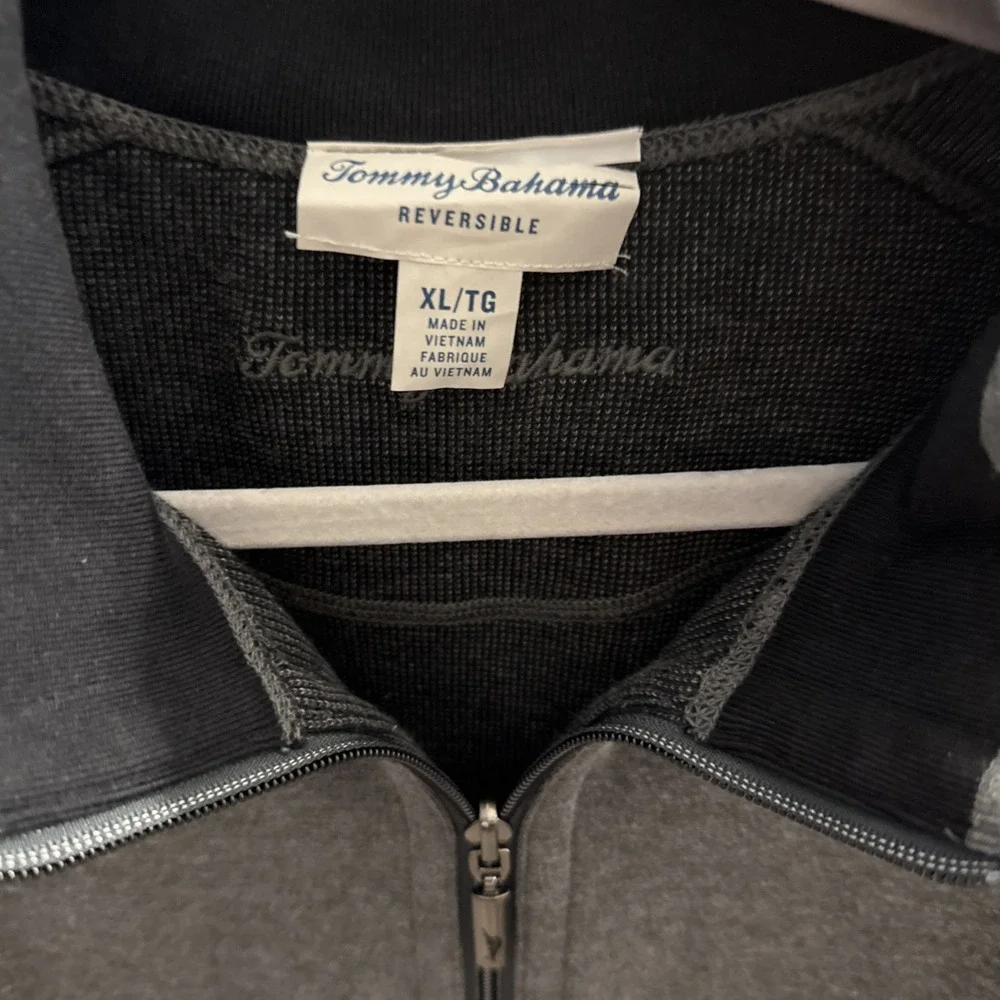 Tommy Bahama Full Zip Jacket XL Grey Reversible.